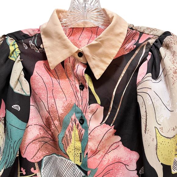 Floral Print Button Down Blouse Small - Picture 3 of 8